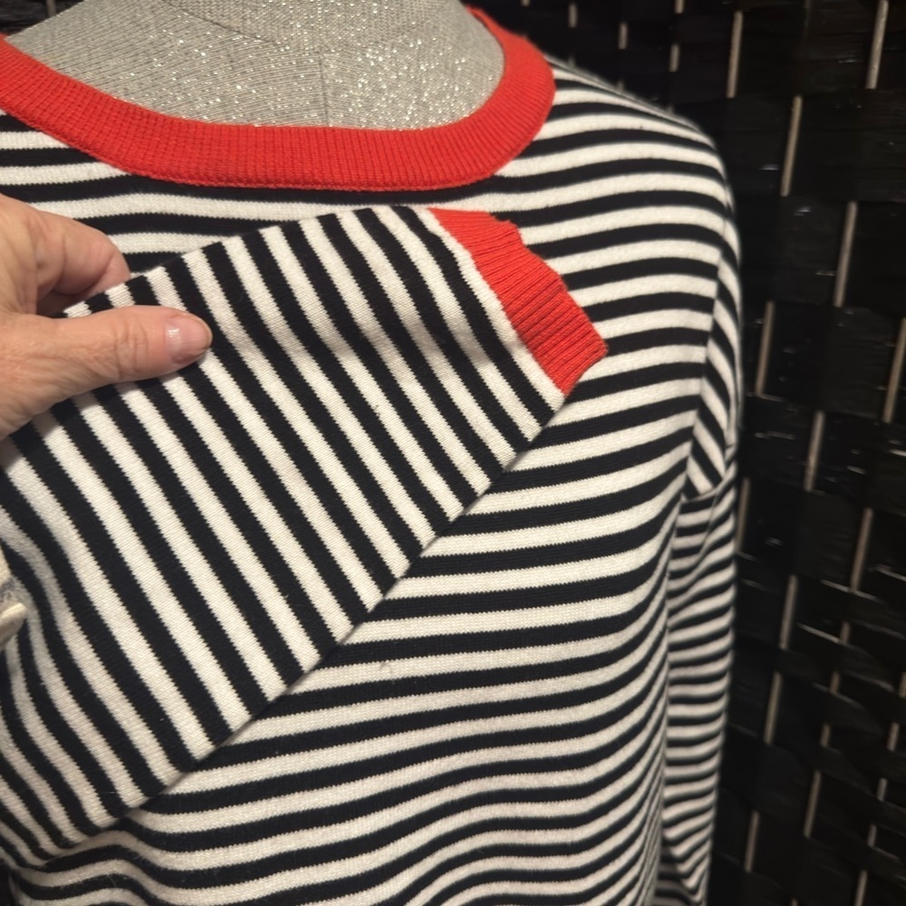 Dokotoo Striped Black and White Sweater with Red Accents Sz M - Picture 3 of 5